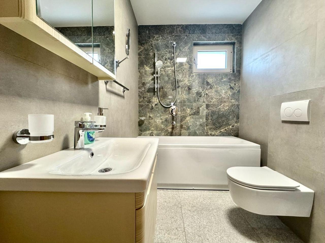 Luxury Przno Apartman *